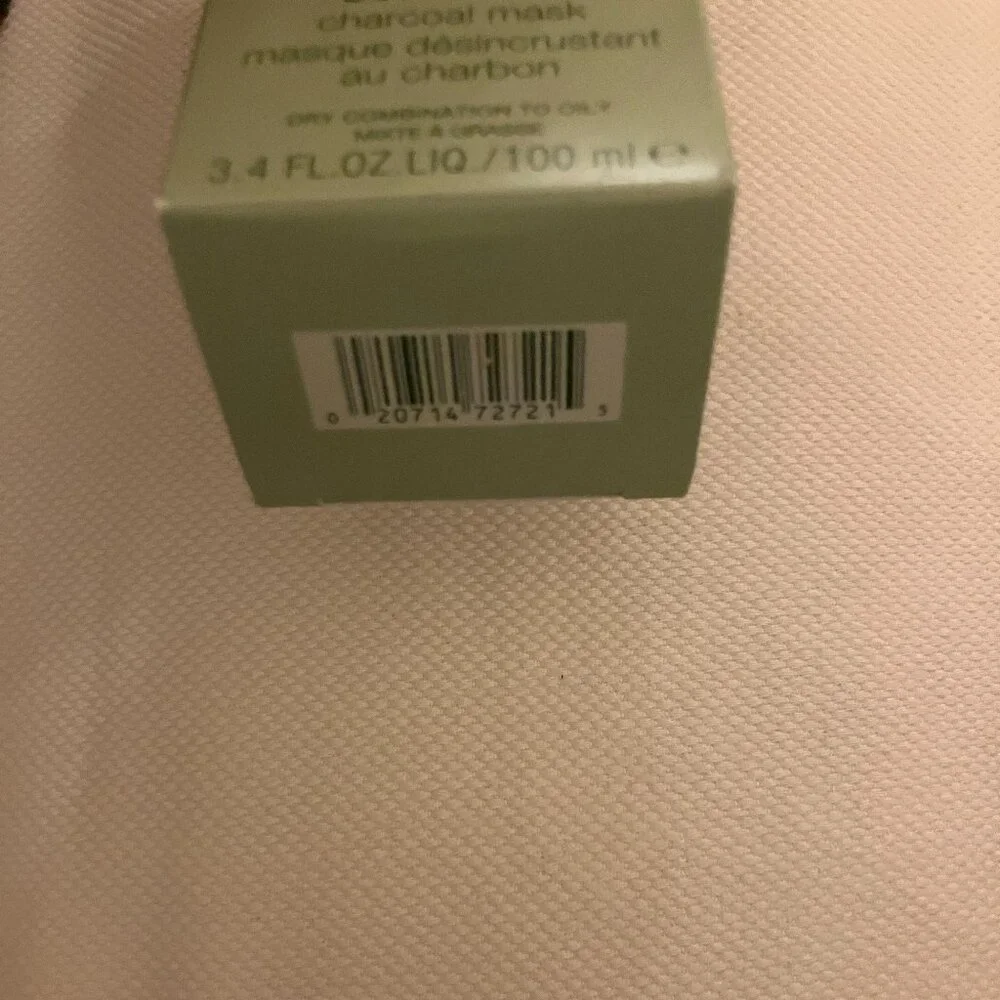 Clinique Pore Refining Solutions Charcoal Mask - Picture 3 of 3